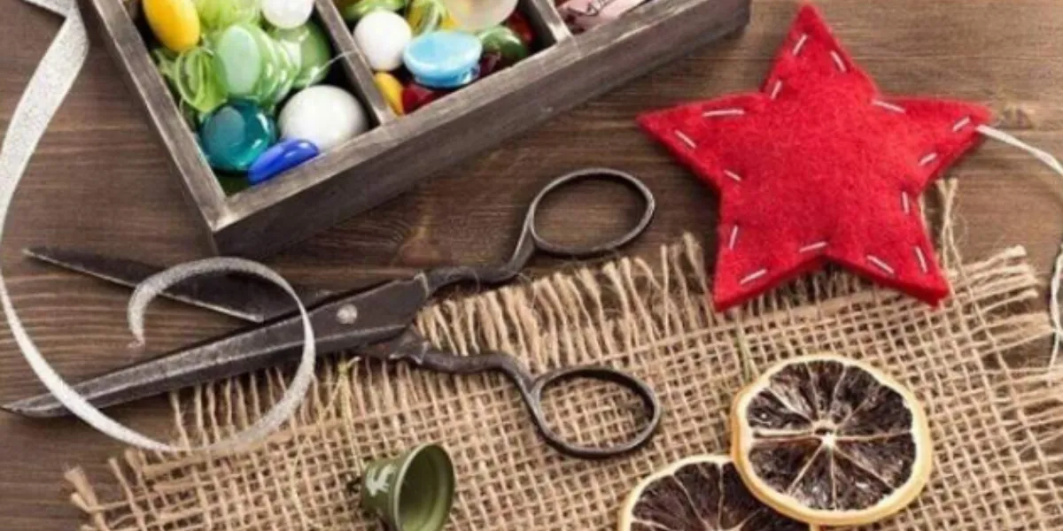 Cách Lưu Giữ Và Chăm Sóc Đồ Dùng Văn Phòng Handmade Từ Gỗ, Len Và Vải